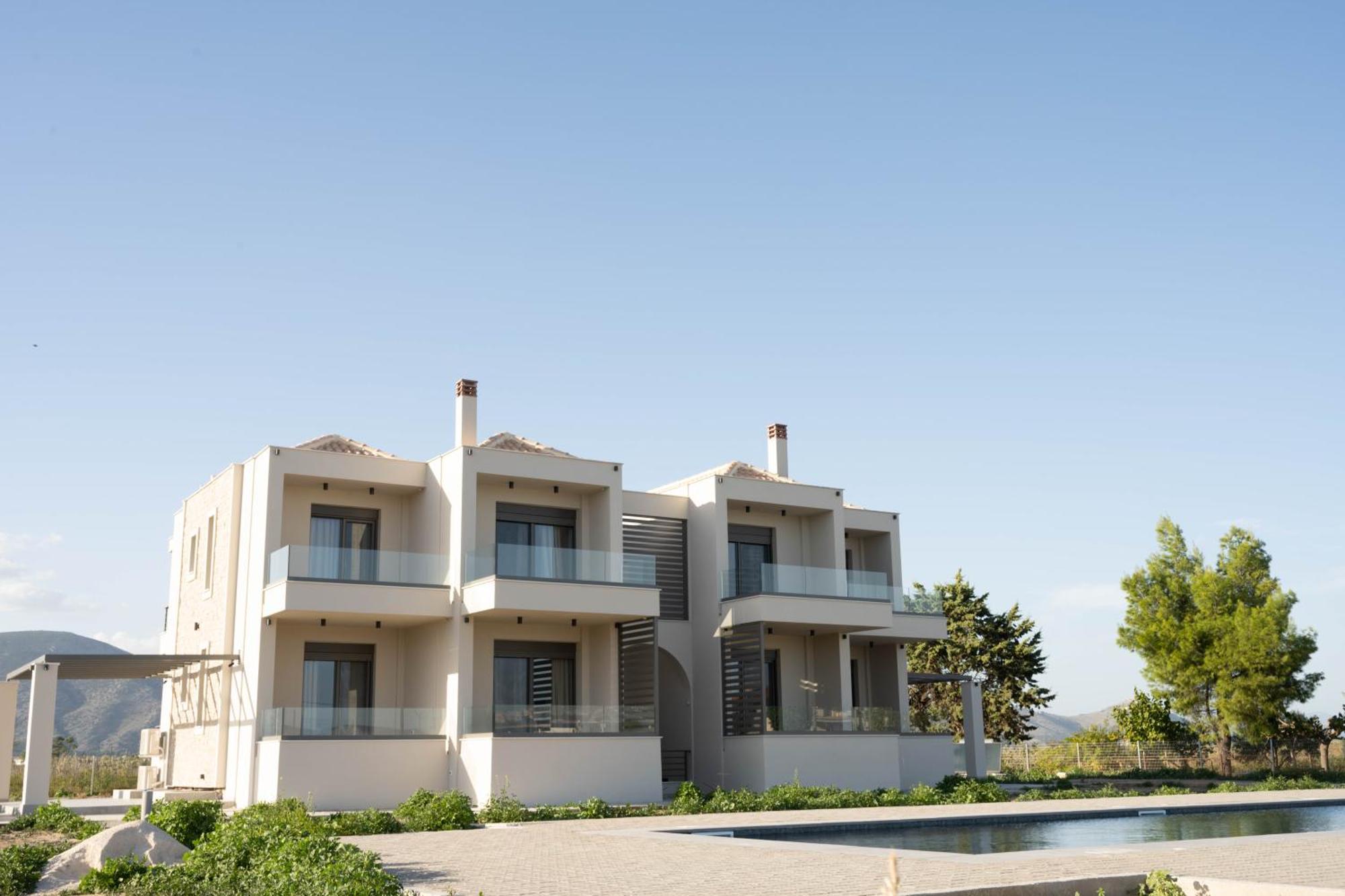 Almyres Luxurious Residences Miloi  Exterior photo